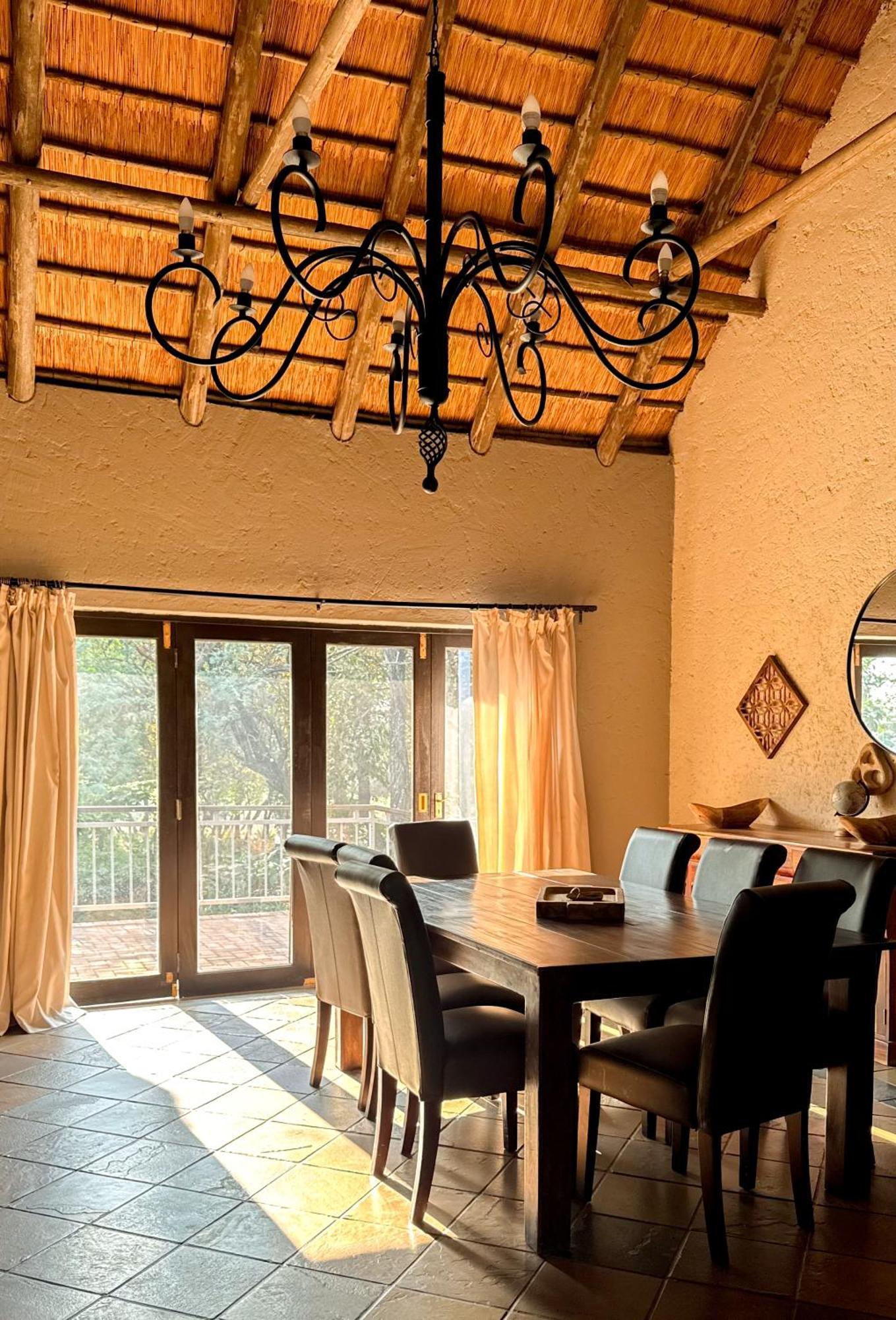 מאלליין Paradise Creek Lodge מראה חיצוני תמונה