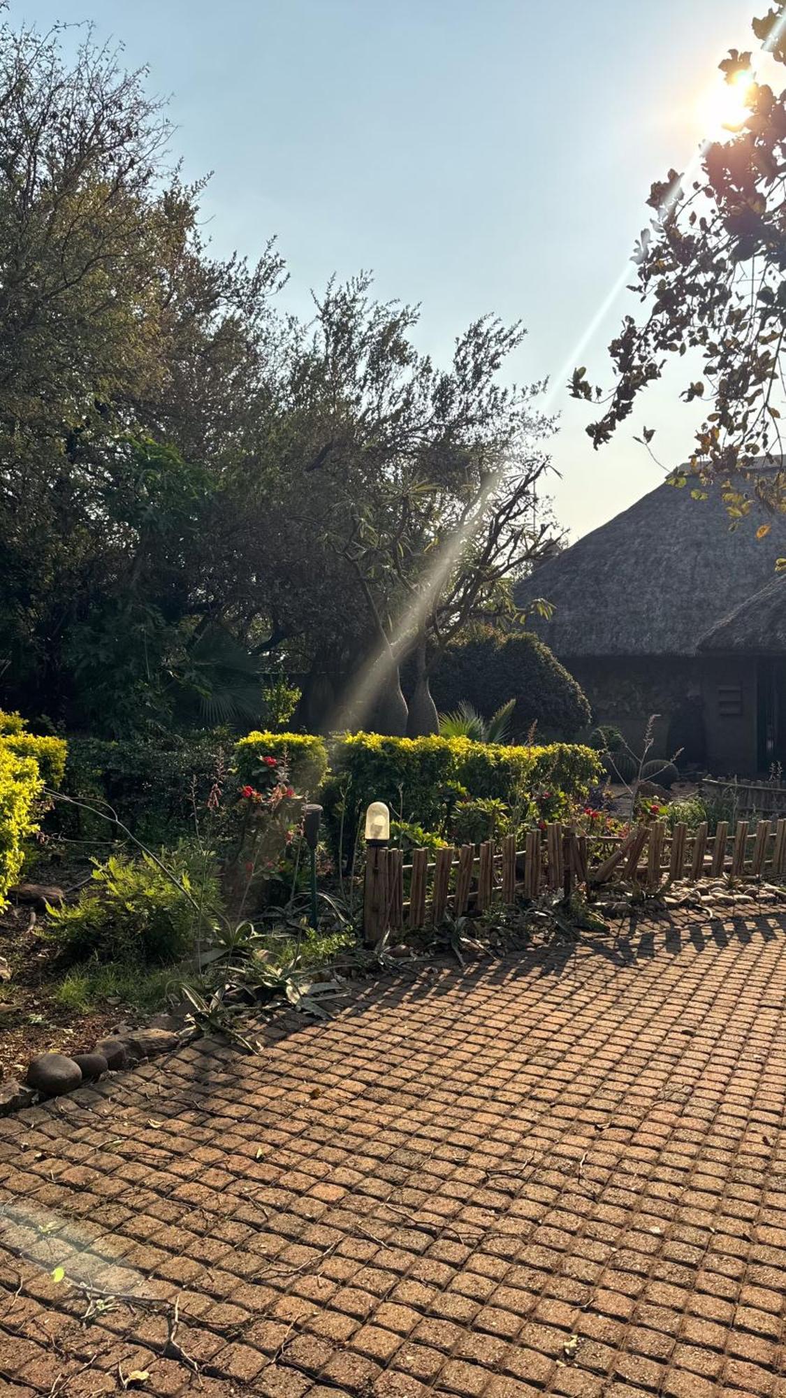 מאלליין Paradise Creek Lodge מראה חיצוני תמונה