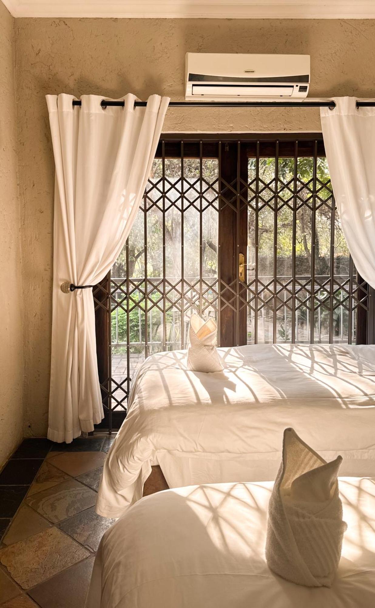 מאלליין Paradise Creek Lodge מראה חיצוני תמונה