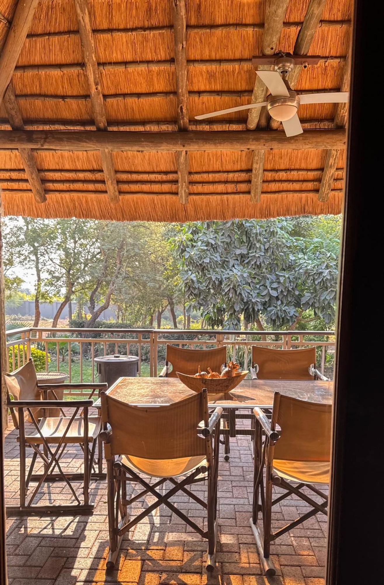 מאלליין Paradise Creek Lodge מראה חיצוני תמונה