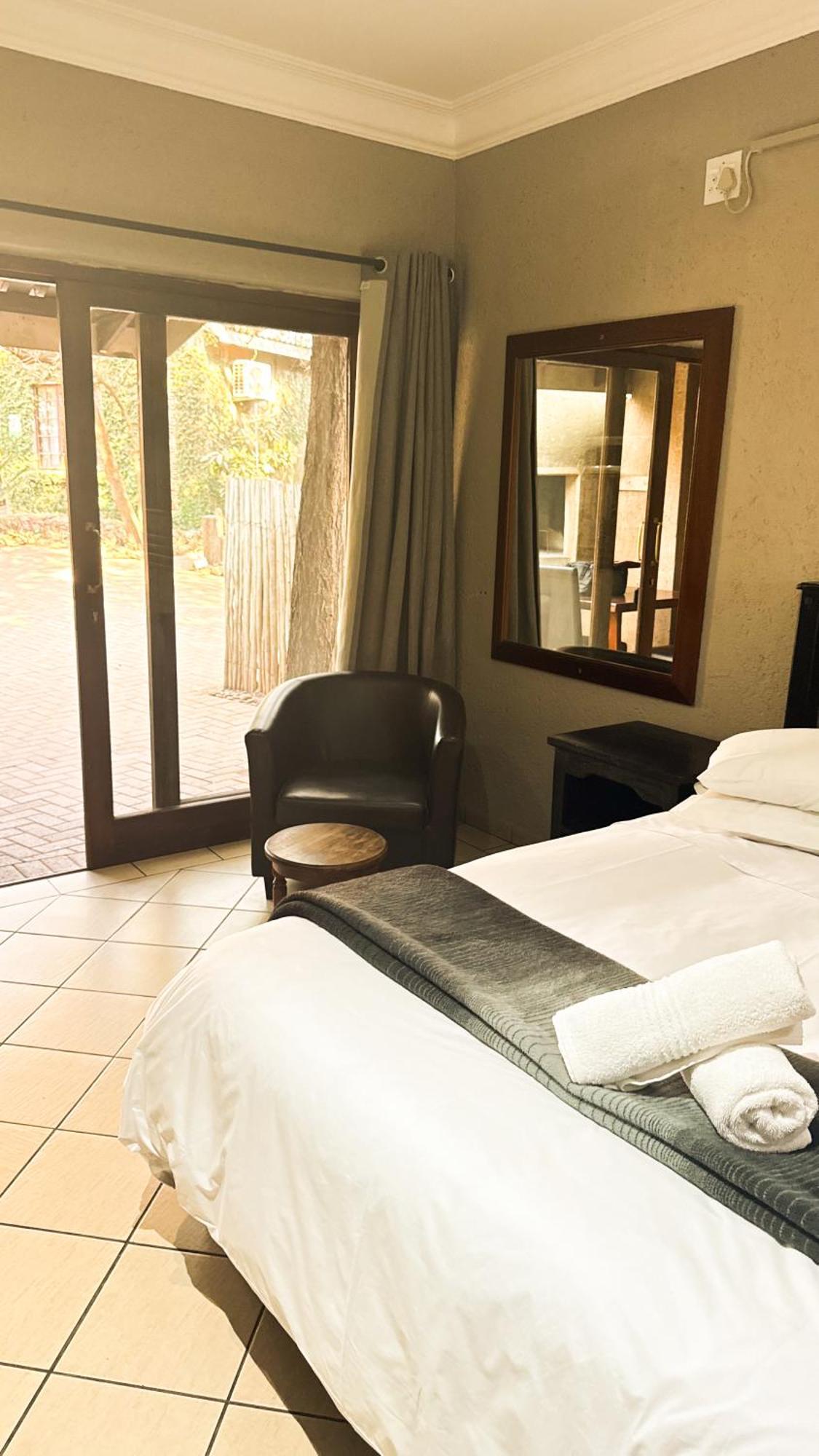 מאלליין Paradise Creek Lodge מראה חיצוני תמונה