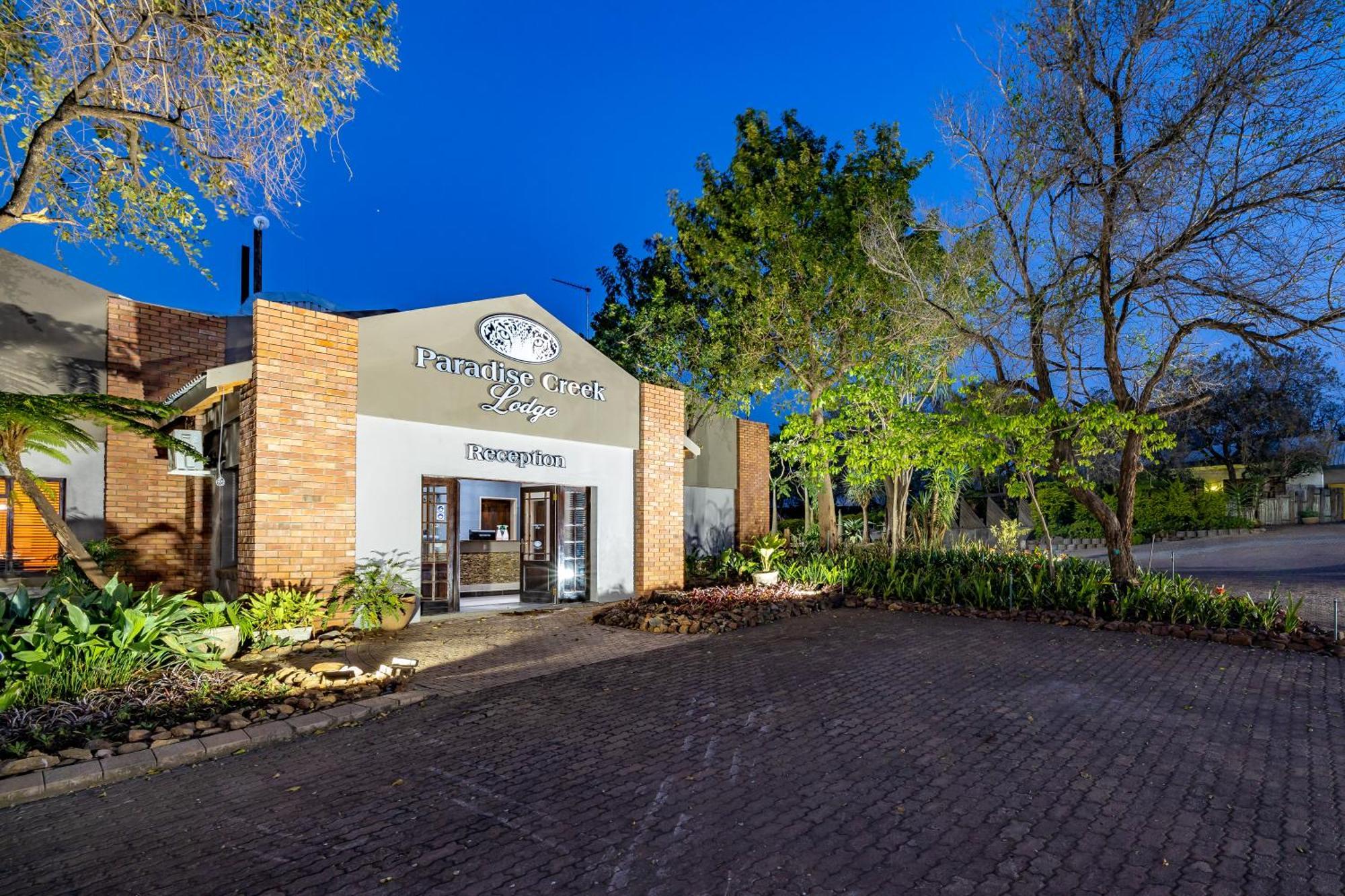 מאלליין Paradise Creek Lodge מראה חיצוני תמונה