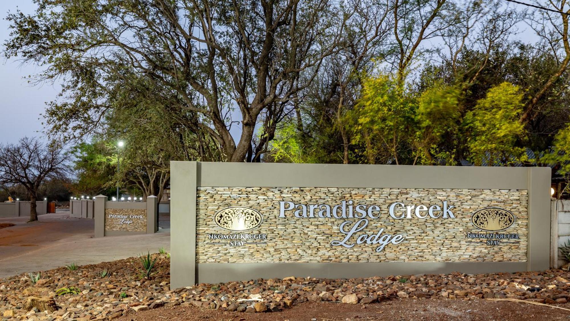 מאלליין Paradise Creek Lodge מראה חיצוני תמונה